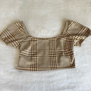 Altar’d State Houndstooth Tan/Cream Puff Sleeve Crop Top • Size Large